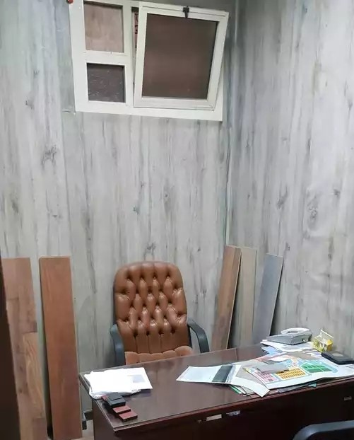 المقطم مدخل الهضبة الوسطي ثالث عمارة خلف بنزينة واطنية مقابل المدرسة الدولية